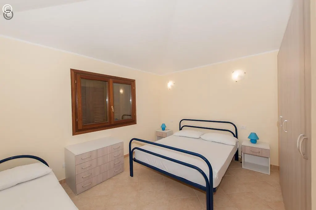 Sea-Front Pearl Apartment Golfo Aranci