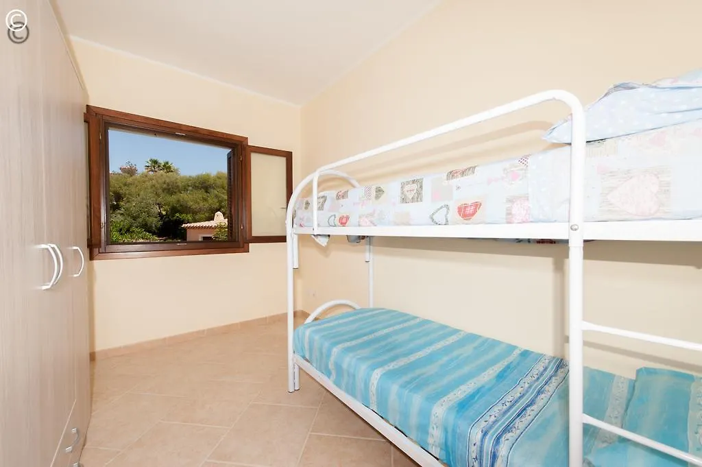 Sea-Front Pearl Apartment Golfo Aranci