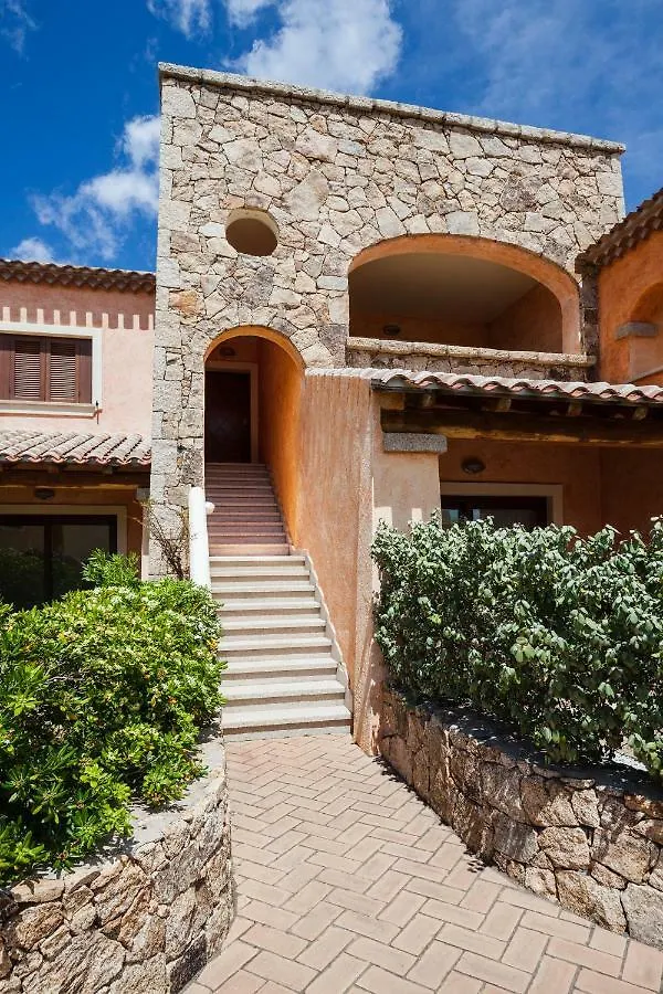 Sea-Front Pearl Apartment Golfo Aranci Holiday home
